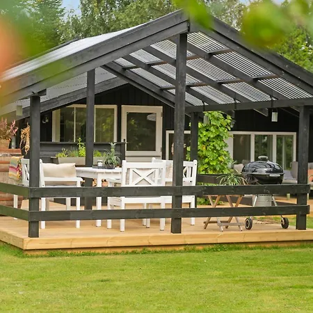 Lovely In With Wifi Holiday home *