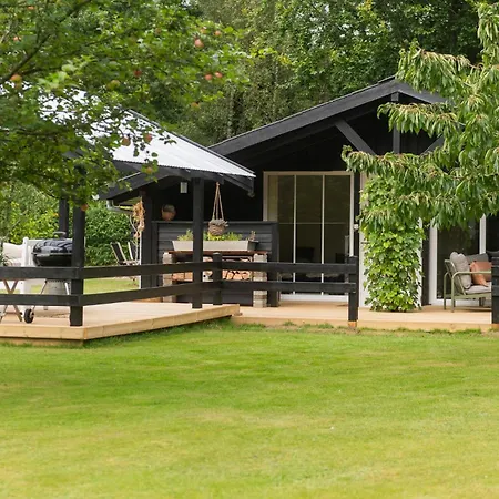 Lovely In With Wifi Holiday home