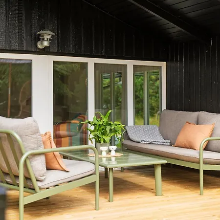 Lovely In With Wifi Holiday home