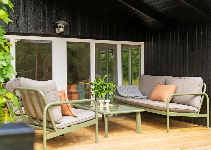 Lovely In With Wifi Holiday home